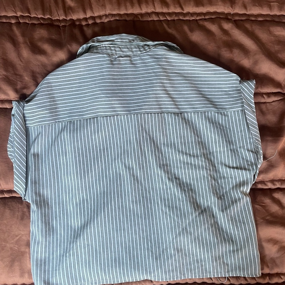 Cropped stripped button down - Picture 3 of 3